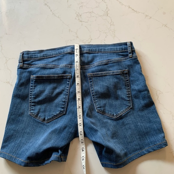 Banana Republic Blue Jean Shorts - Picture 4 of 9